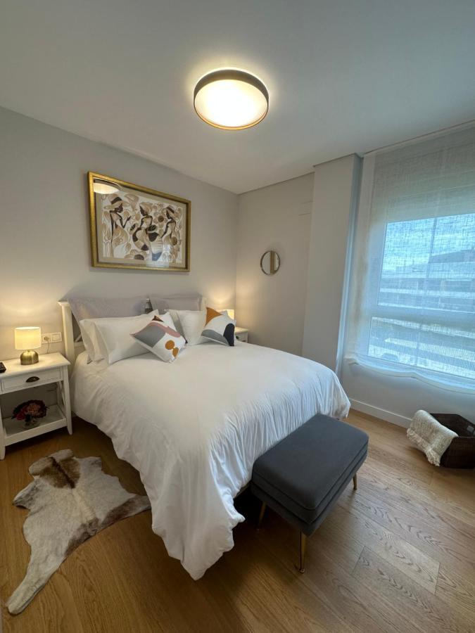 Apartament A Estrenar Amplio Con Piscina Y Parking Getxo Zewnętrze zdjęcie